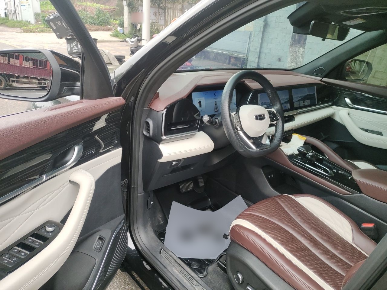 Geely Auto Monjaro L 2021 2.0TD DCT EVO Two-Wheel Drive Prestige Version — снимка 16