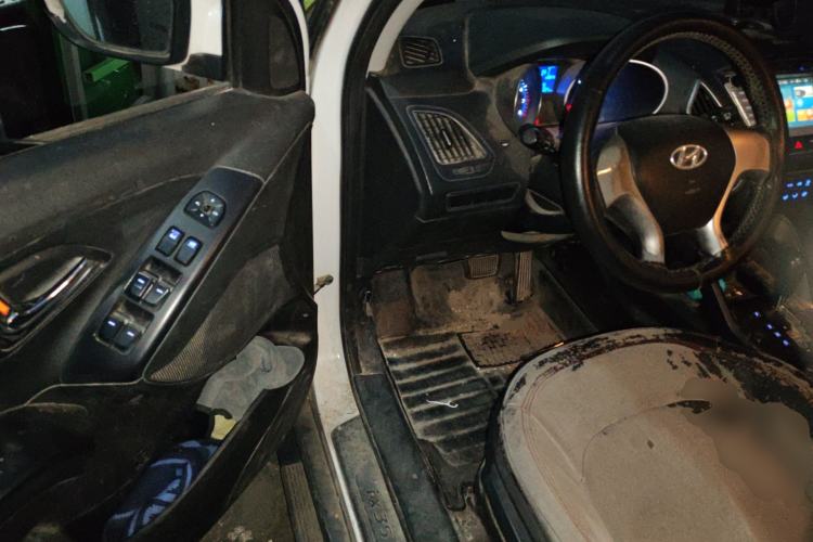 Used Hyundai ix35 2013 2.0L Automatic 2WD Comfort GL China IV Standard Driver Seat