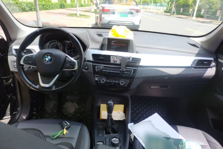 Used BMW X1 2018 sDrive20Li Leading Model
