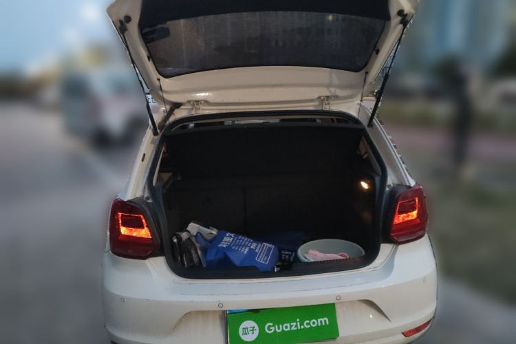 Used Volkswagen Polo 2016 1.6L Automatic Comfort Model Trunk