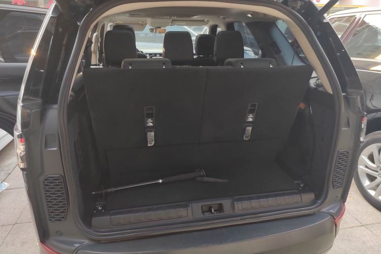 Used Land Rover Discovery 2019 3.0 SC V6 SE
