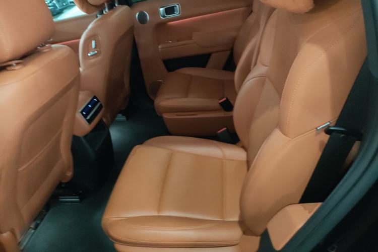 Used Li Auto L8 2023 Pro Model
