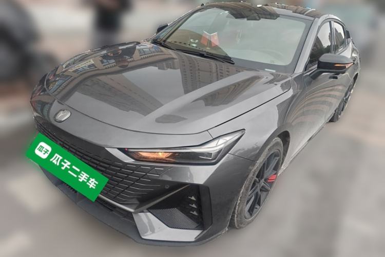 Used Changan UNI-V 2022 1.5T Prestige Version