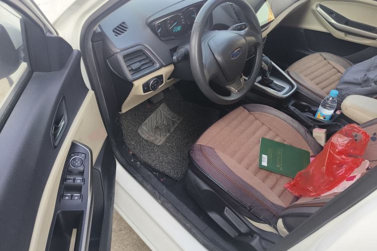 Used Ford Escort 2015 1.5L Automatic Comfort Edition
