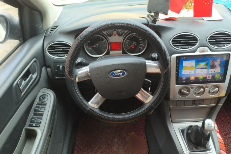 Used Ford Focus 2011 Hatchback 1.8L Manual Comfort Model
