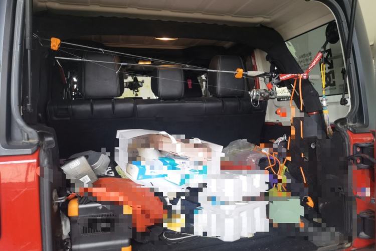 Used Jeep Wrangler 2017 3.0L Sahara Four-Door Comfort Edition Trunk