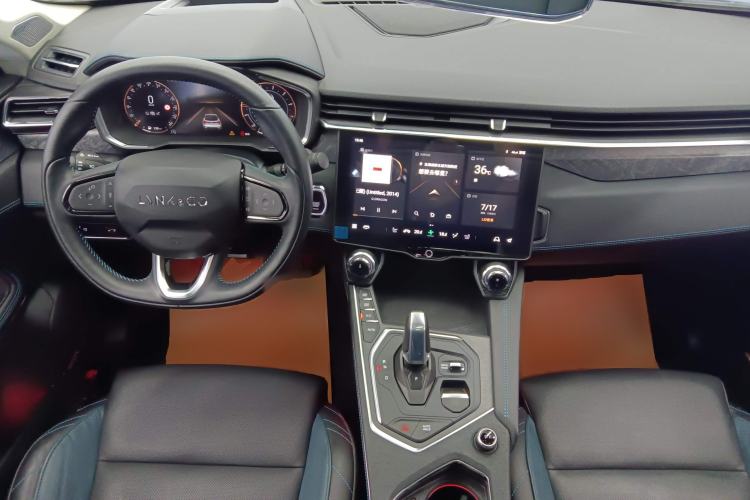 Used Lynk & Co 05 2020 2.0TD Two-Wheel Drive Shine Halo