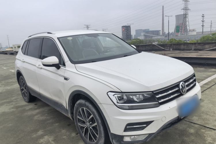 Used Volkswagen Tiguan L 2017 330TSI Automatic Two-Wheel Drive Comfort Edition Exterior 1