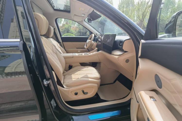 Used Chery T11 2026 Model 220 All-Wheel Drive Family Fun Edition
