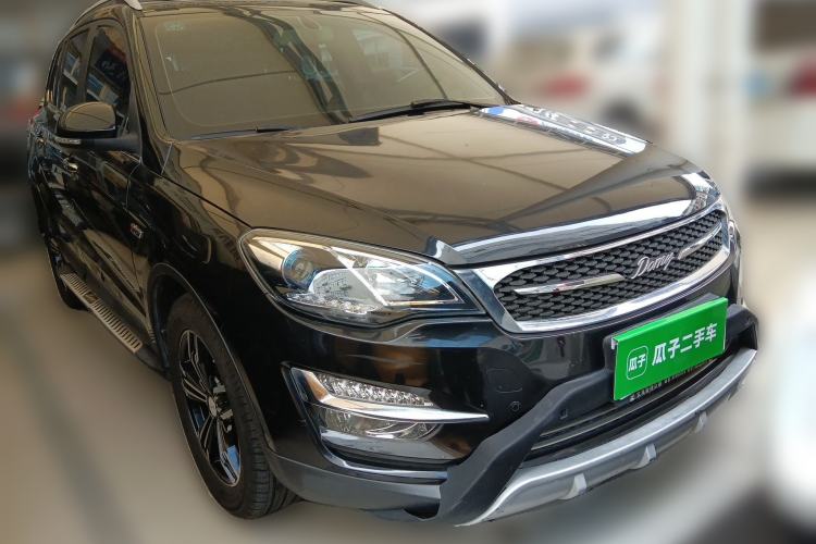 Used Zotye Domy X5 2017 Upgraded Model 1.5T CVT ZhiXian Edition Front Right 45 Deg