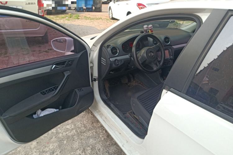 Used Volkswagen Jetta 2015 Value Edition 1.6L Automatic Comfort Version Driver Seat