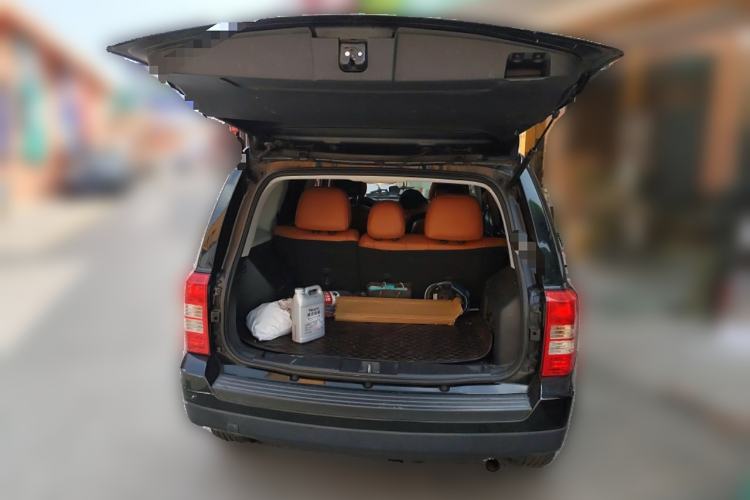 Used Jeep Patriot 2014 2.4L Sport Edition
