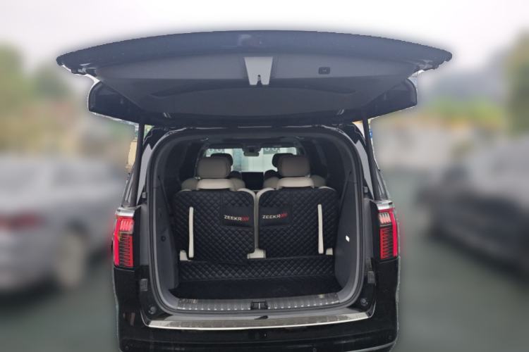 Used Zeekr 009 2022 Revised WE Version Trunk