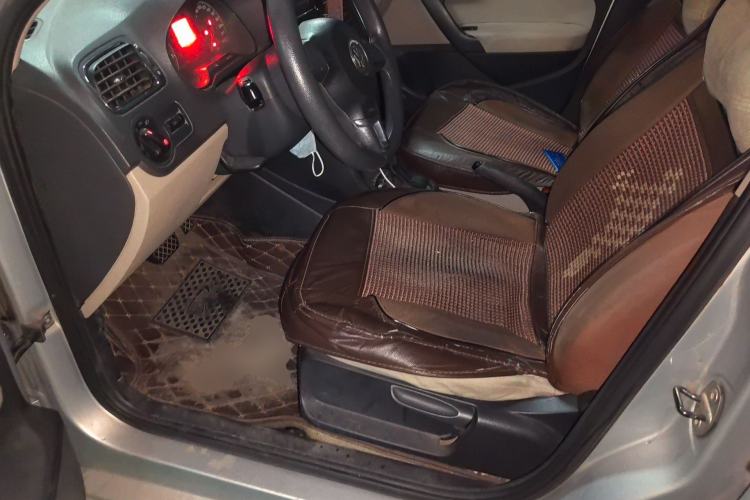 Used Volkswagen Polo 2011 1.6L Automatic ZhiShang Version
