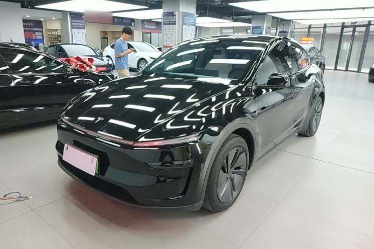 Used Tesla Model Y 2025 Rear-Wheel-Drive Version