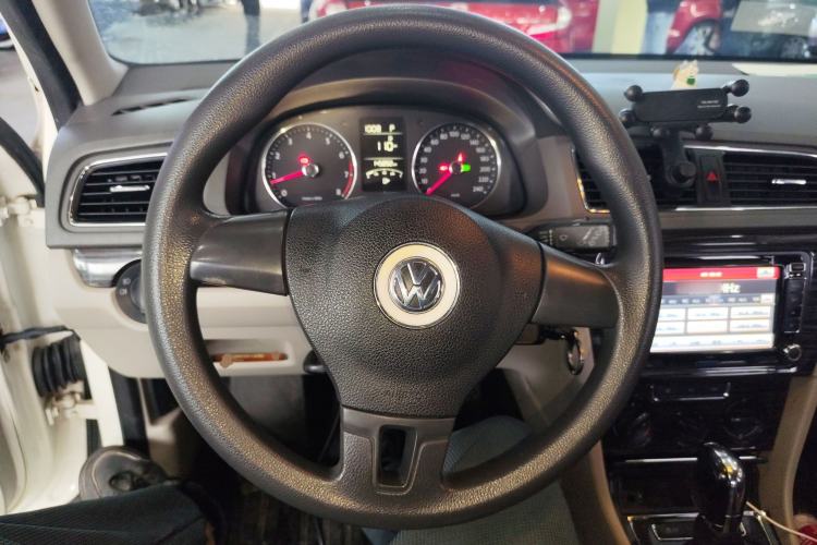 Used Volkswagen Gran Lavida 2013 1.6L Automatic Comfort Model
