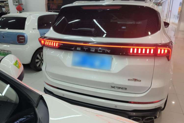 Used JETOUR X70 2023 Zhuge 2.0T DCT Kongming 5-Seater