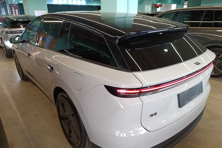 Used Li Auto i6 2025 Model Two-Wheel-Drive Standard Type