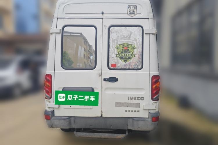 Used Iveco Power Daily 2017 2.5T Classic A37 High-Roof 7-Seater Passenger Van 47Z5 Rear