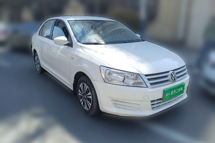 Used Volkswagen Santana 2015 1.4L Manual Fashion Edition Front Right 45 Deg