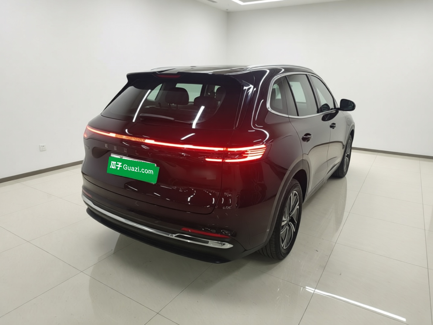 Geely Galaxy Xingjian 7 EM-i 2026 525km Long-Range+ — снимка 6