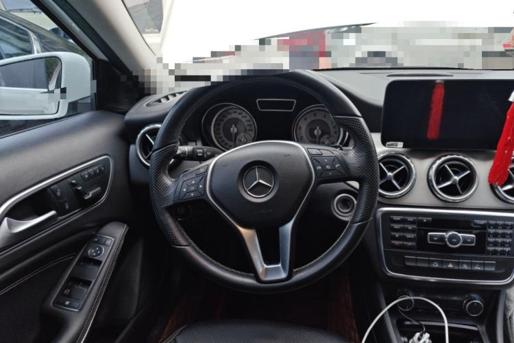 Used Mercedes-Benz GLA 2015 GLA 200 Fashion Model
