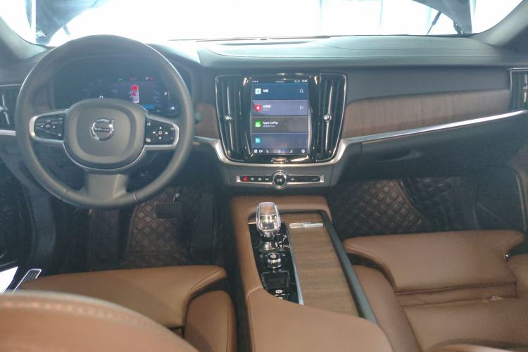 Used Volvo S90 2024 B5 Zhiyuan Luxury Edition
