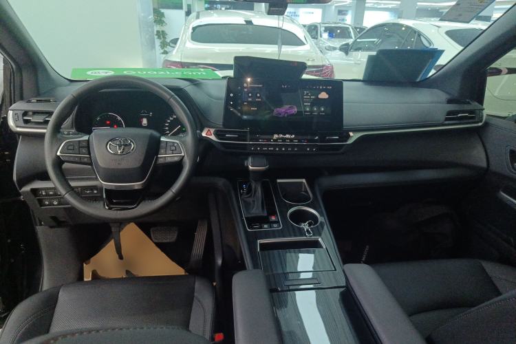 Used Toyota Sienna 2024 2.5L Hybrid Four-Wheel Drive Prestige Edition
