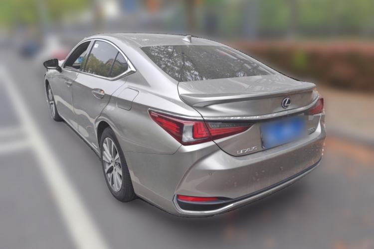 Used Lexus ES 2020 300h Premier Edition Rear Left 45 Deg