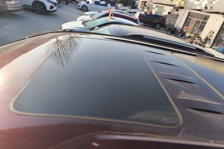 Used SAIC MAXUS G90 2023 2.0T Xingyun 7-Seater Version
