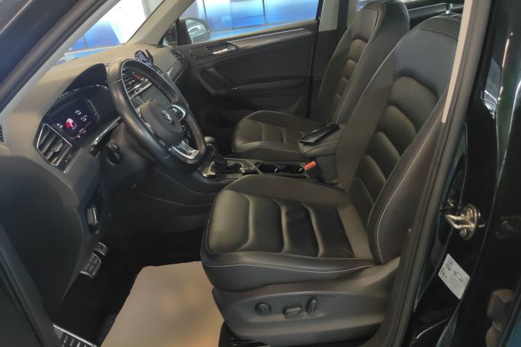 Used Volkswagen Tiguan L 2021 330TSI Automatic Two-Wheel Drive R-Line Enhanced Edition
