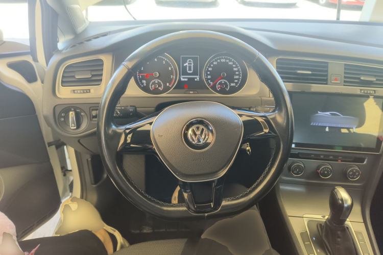 Used Volkswagen Golf 2014 1.4TSI Automatic Comfort Model
