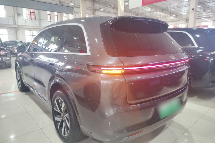 Used Li Auto L8 2023 Pro Model
