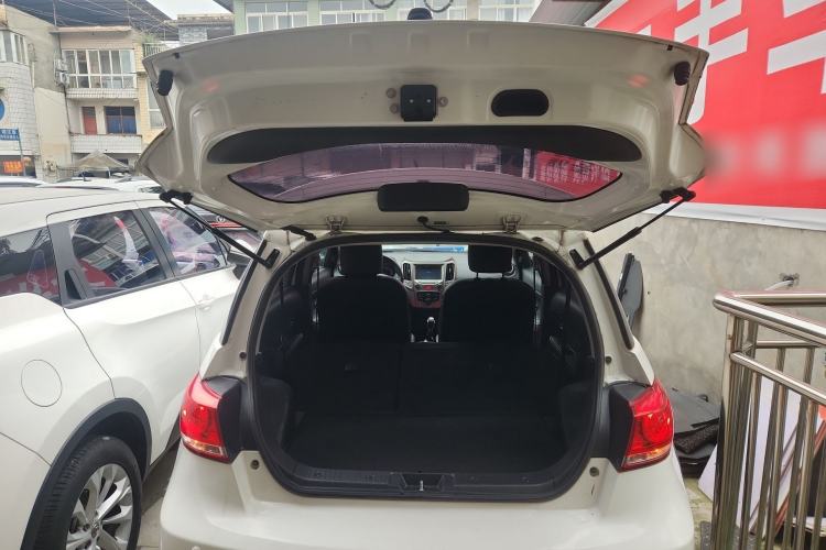 Used Haval H1 2017 Red-Label 1.5L AMT Luxury Model
