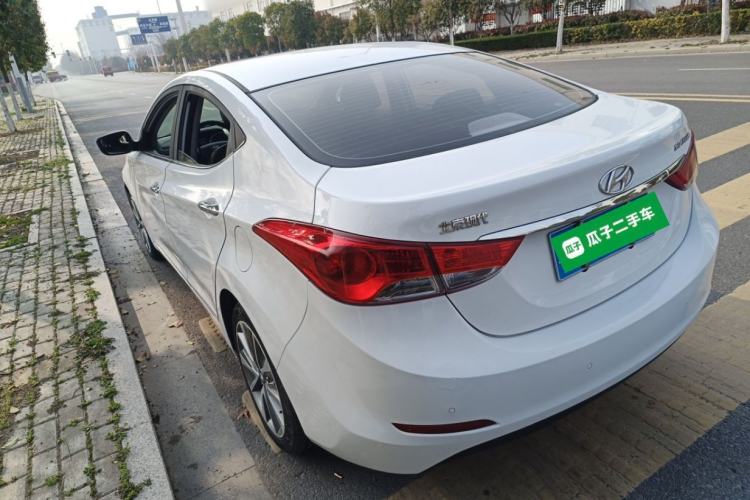 Used Hyundai Elantra (5th Generation / Langdong) 2015 1.6L Automatic Leading Model