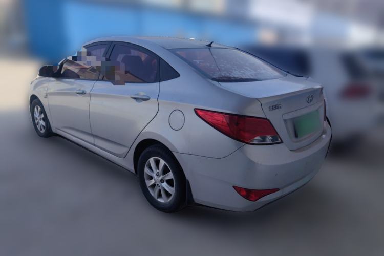 Used Hyundai Verna (older generation) 2014 1.4L Manual Smart GLS Trim