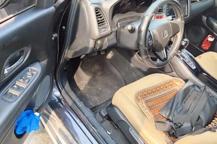 Used Honda Vezel 2016 1.8L CVT Front-Wheel Drive Pioneer Edition