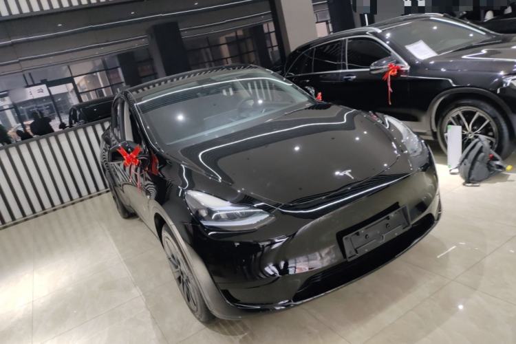 Used Tesla Model Y 2023 Rear-Wheel-Drive Version