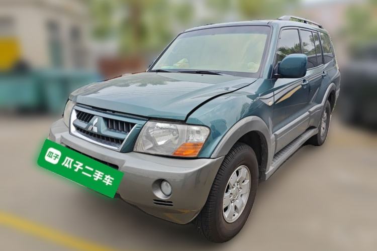 Used Mitsubishi Pajero 2011 V73 3.0L AT GLX