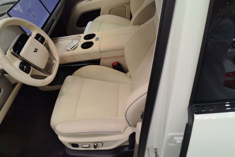 Used Li Auto Li Auto i8 2025 Model Standard Version