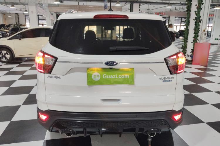 Used Ford Kuga 2019 EcoBoost 180 Two-Wheel-Drive Platinum Edition China VI Standard