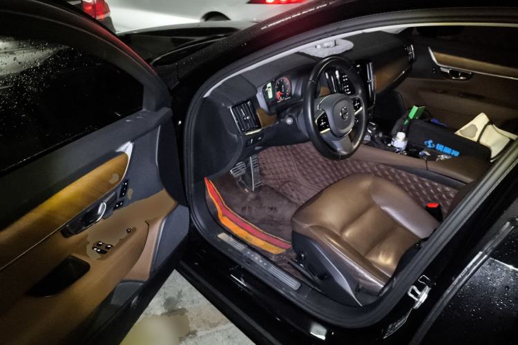 Used Volvo S90 2020 T5 Zhiyi Luxury Edition