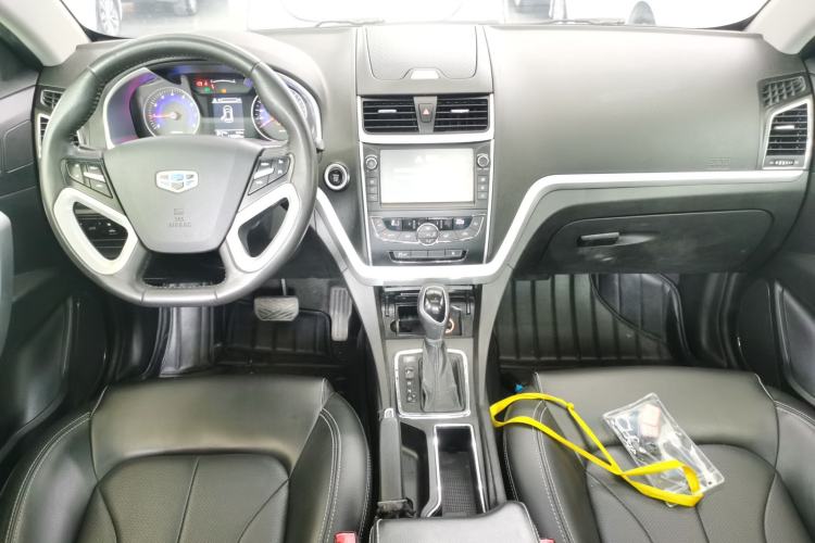 Used Geely Auto Emgrand 2016 Sedan 1.5L CVT Upward Version Center Console