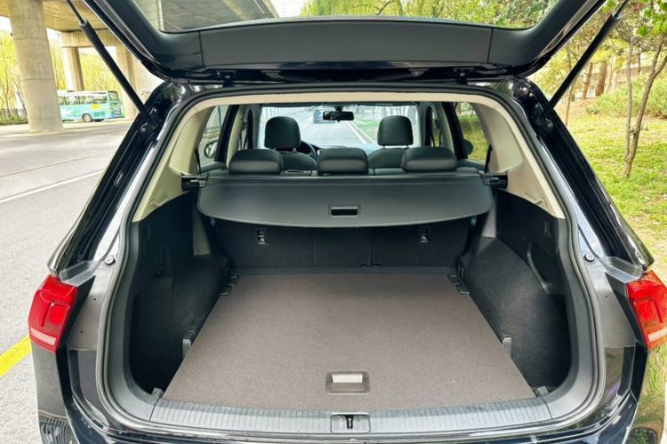 Used Volkswagen Tiguan L 2020 330TSI Automatic Two-Wheel Drive Panoramic Comfort Edition China VI Standard