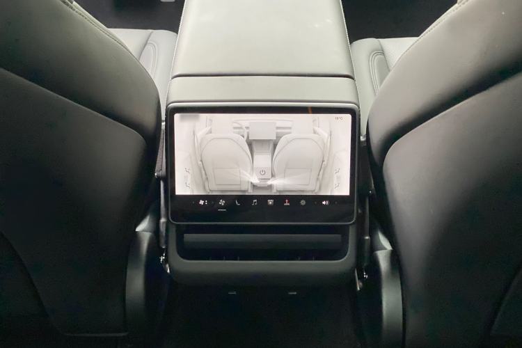 Used Tesla Model Y 2026 Rear-Drive Model
