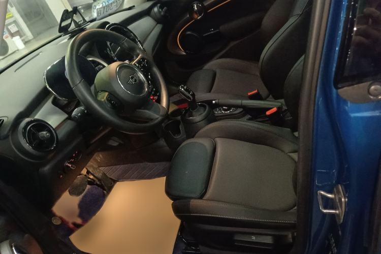 Used MINI MINI 2022 1.5T COOPER Classic Edition Five-Door Version