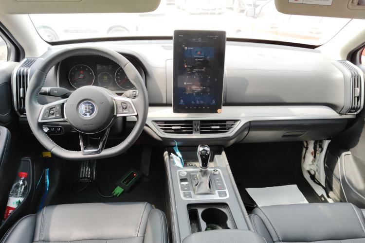 Used BYD Tang 2018 2.0T Automatic SmartConnect Luxury Edition 5 Seats China V Standard