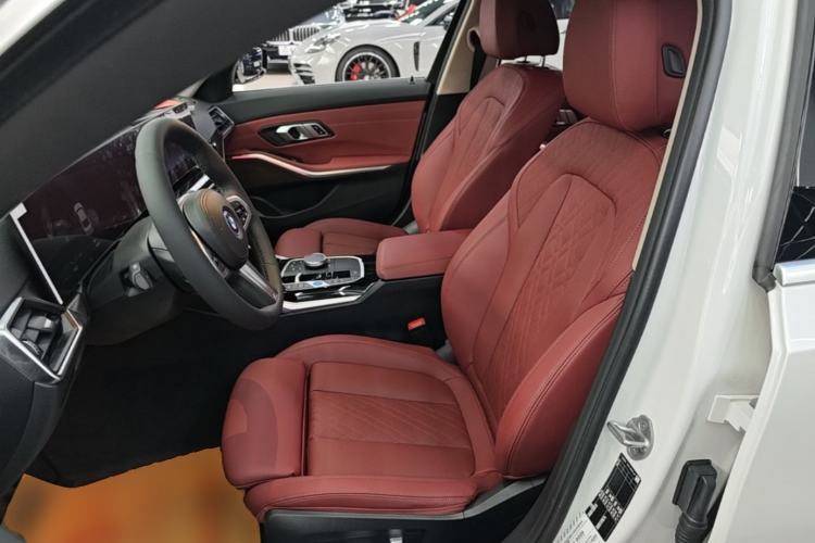 Used BMW i3 2022 eDrive 35 L
