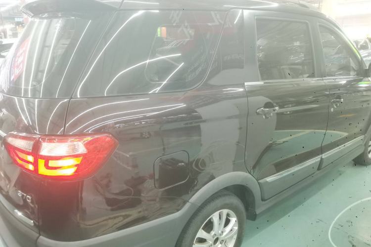 Used Dongfeng Fengon 370 2016 1.5L Manual Standard Edition SFG15-05 7 Seats
