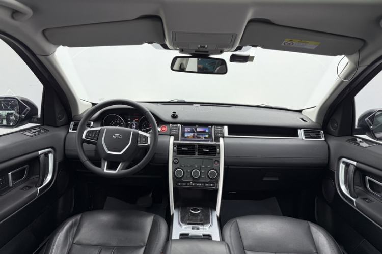 Used Land Rover Discovery Sport 2018 240 PS HSE Version